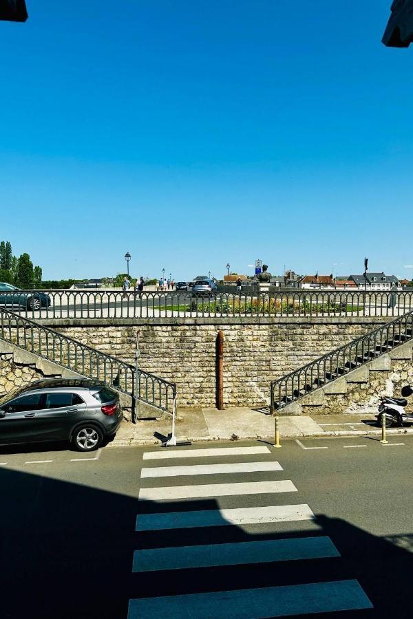 Apartamento Terrasse Sur La Tour Garconnet Amboise Exterior foto